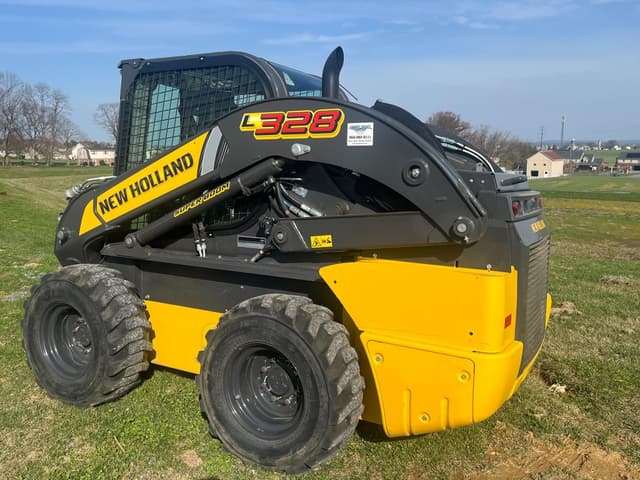 Image of New Holland L328 equipment image 4