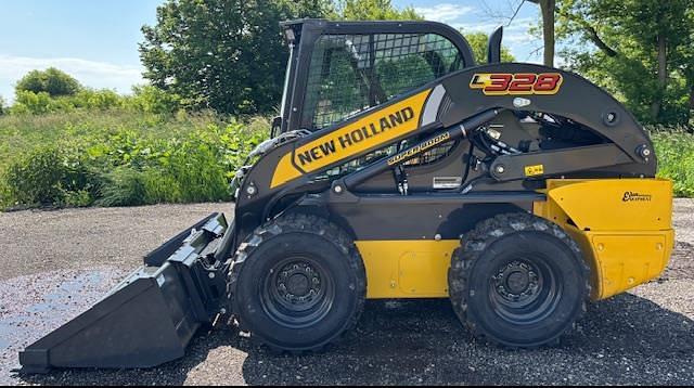 Image of New Holland L328 equipment image 2