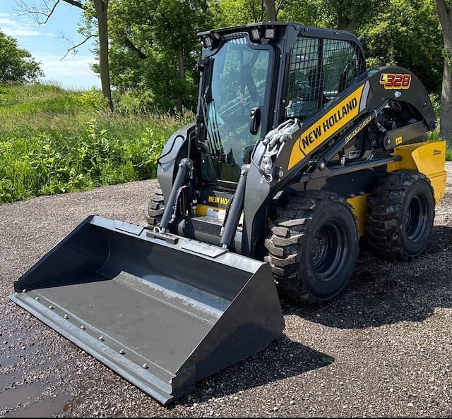 Image of New Holland L328 equipment image 1