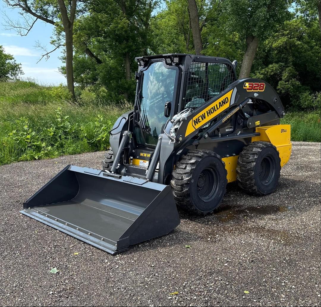 Image of New Holland L328 Primary image