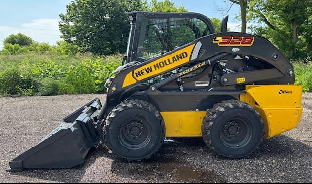 Image of New Holland L328 equipment image 2