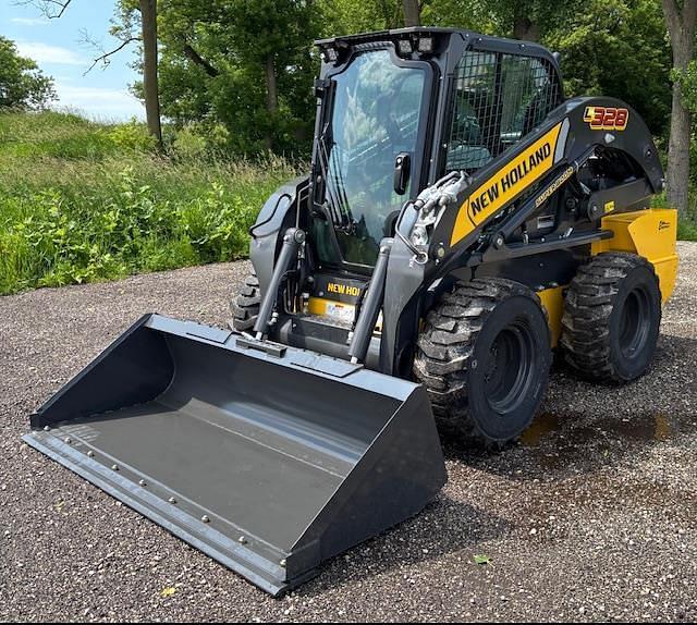 Image of New Holland L328 equipment image 1