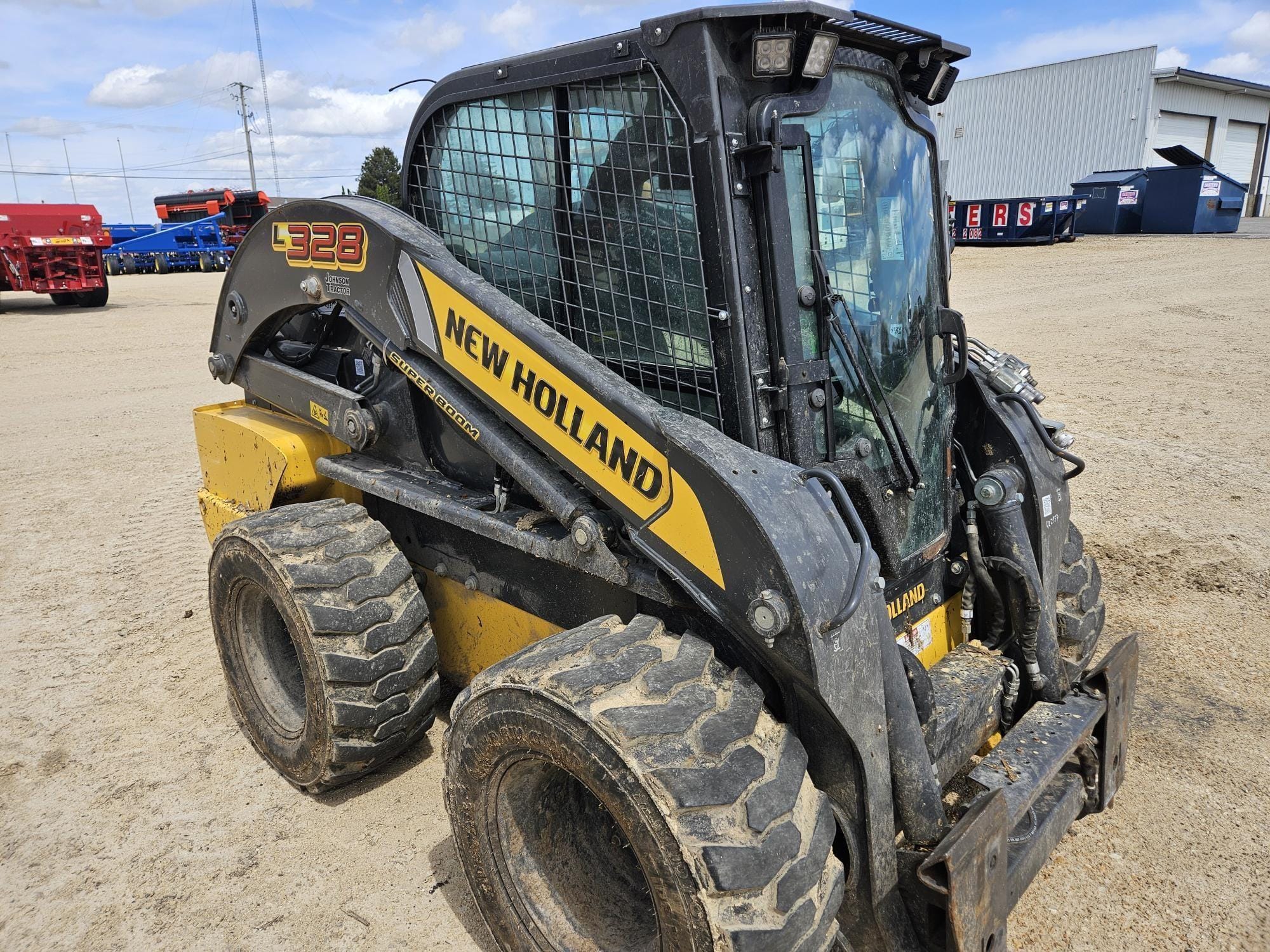 2024 New Holland L328 Equipment Image0