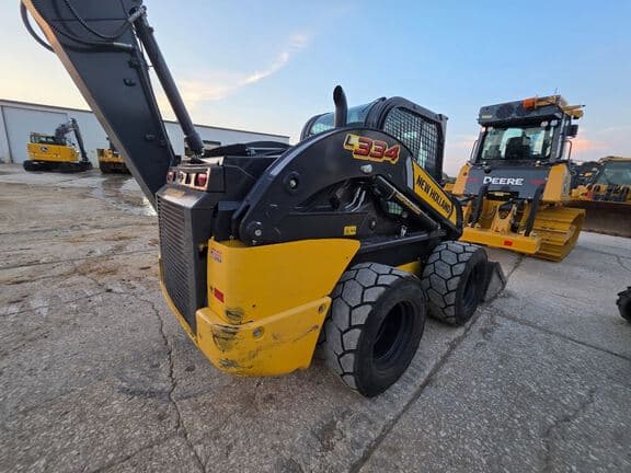 Image of New Holland L334 equipment image 4