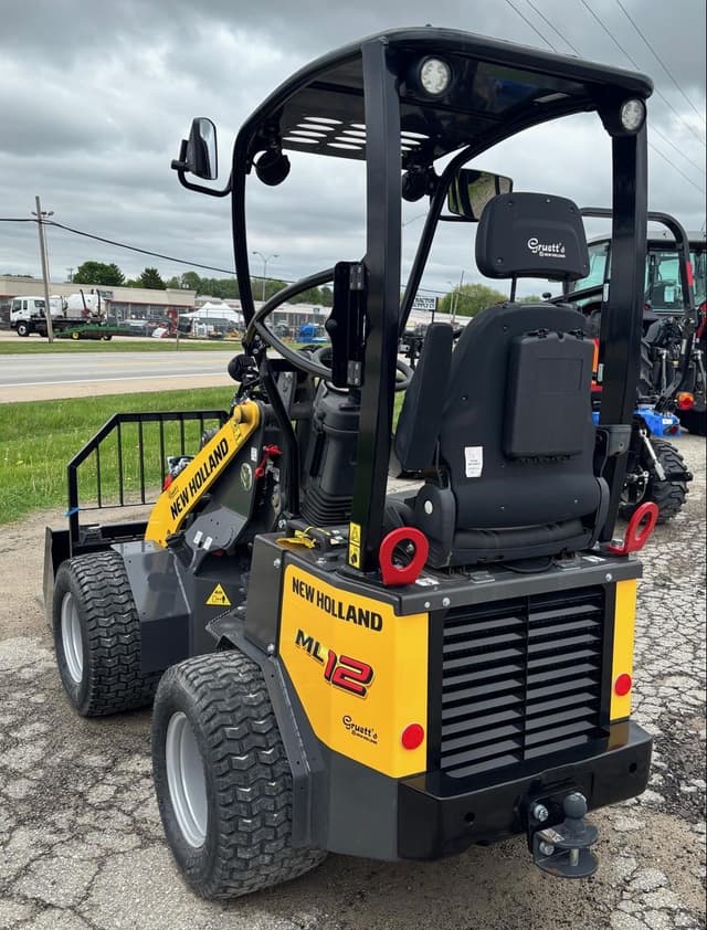 Image of New Holland ML12 equipment image 4