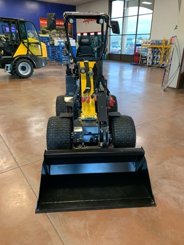 Image of New Holland ML12T equipment image 3