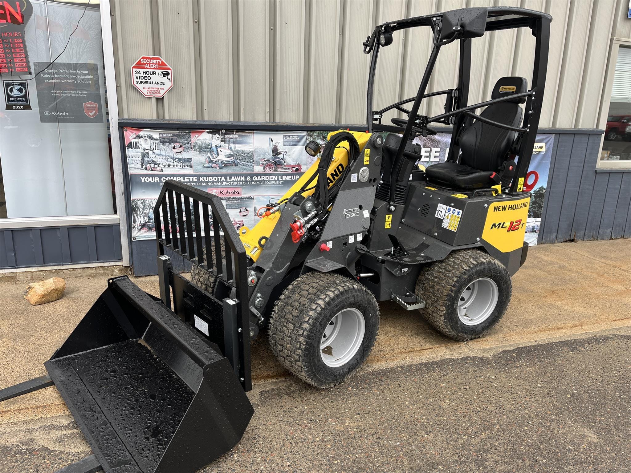 2024 New Holland ML12T Equipment Image0