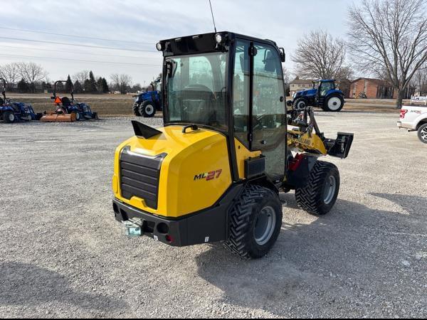 Image of New Holland ML27 equipment image 3