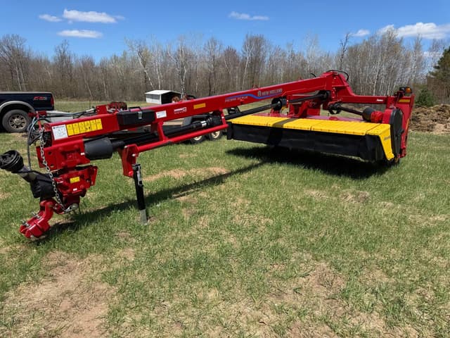 Image of New Holland 312 Plus equipment image 4
