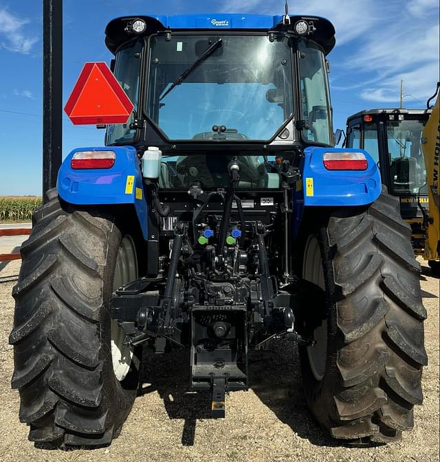 Image of New Holland PowerStar 120 equipment image 4