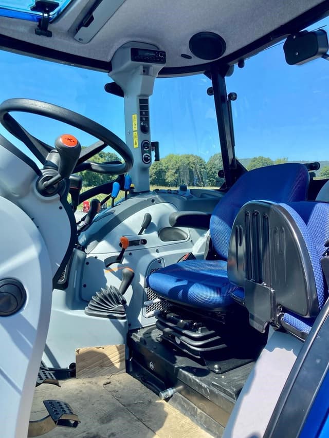 Image of New Holland PowerStar 120 equipment image 4