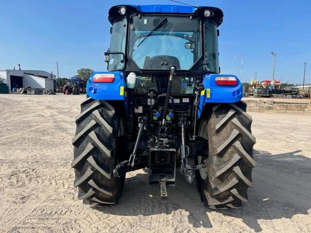 Image of New Holland PowerStar 90 equipment image 4