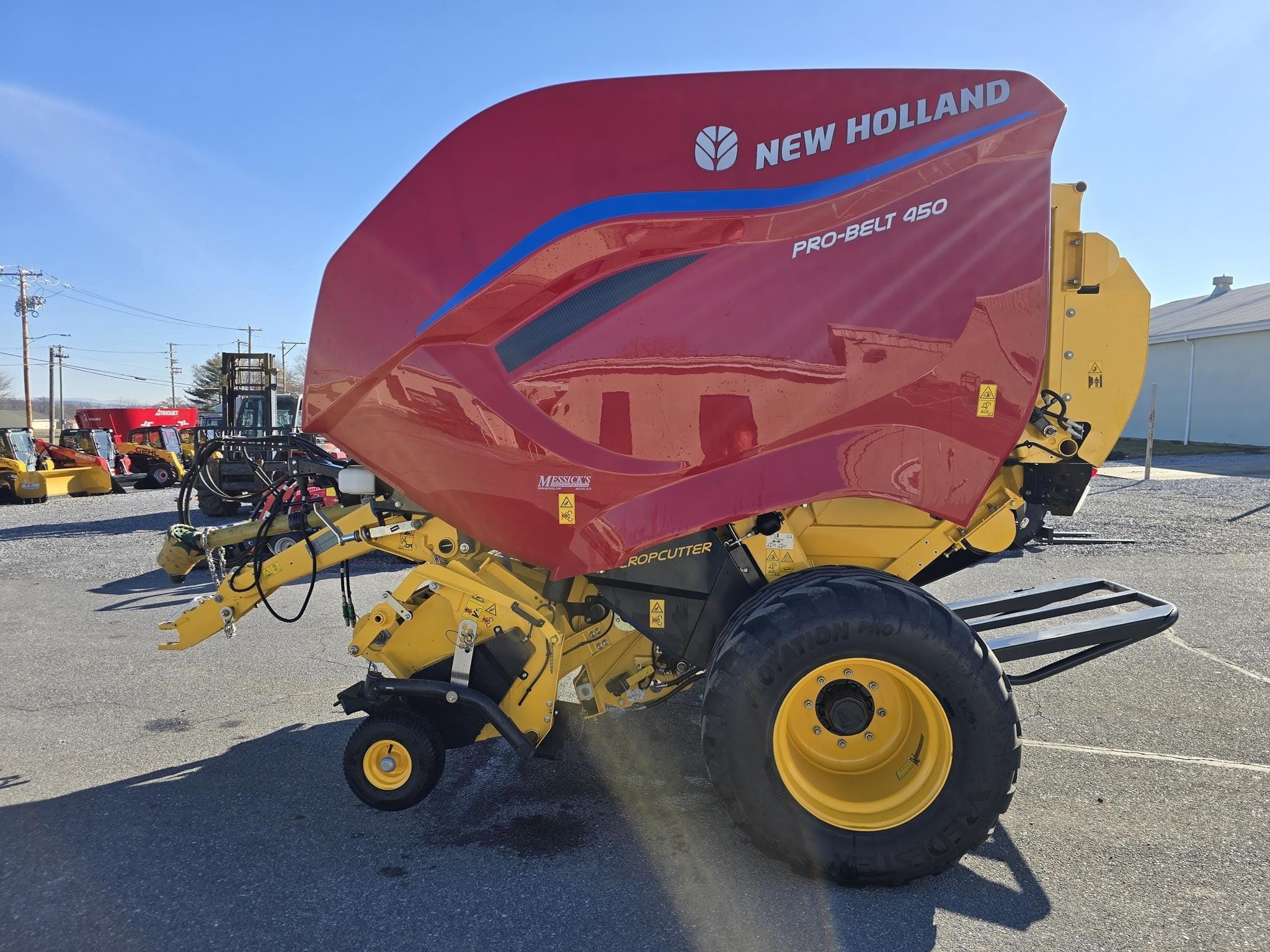 2024 New Holland Pro-Belt 450 Equipment Image0