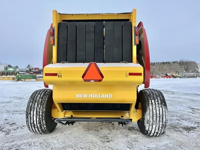 Image of New Holland RB560 Bale Slice Plus equipment image 4