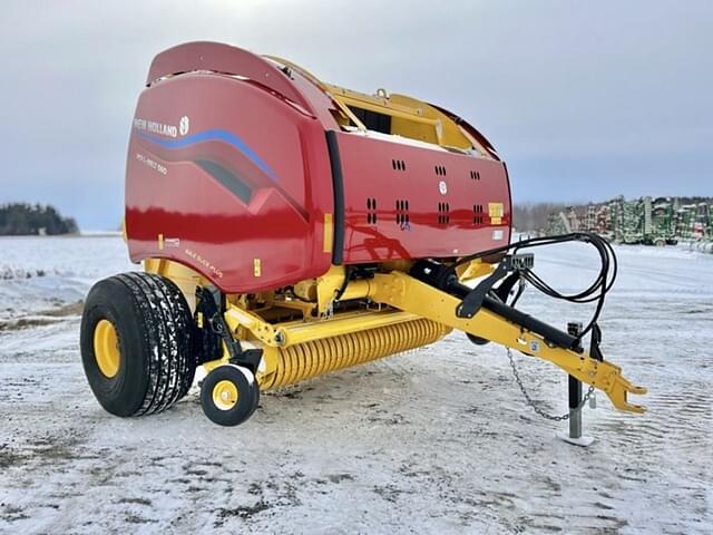 Image of New Holland RB560 Bale Slice Plus equipment image 1