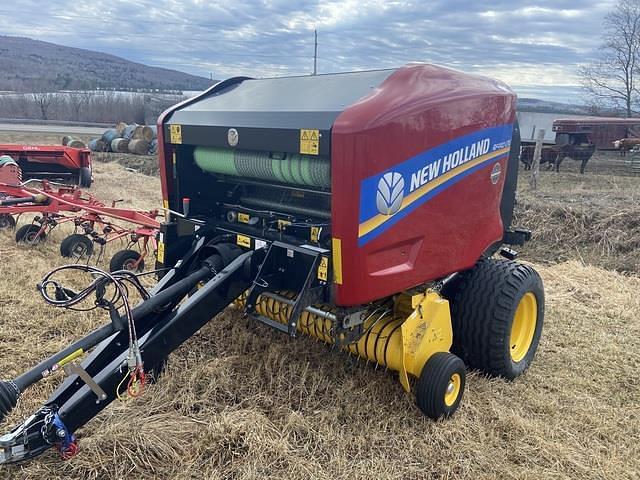 Image of New Holland RF440 Utility Primary image