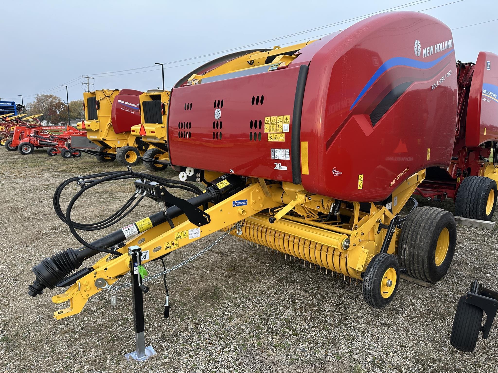 2024 New Holland RB450 Hay Special Equipment Image0