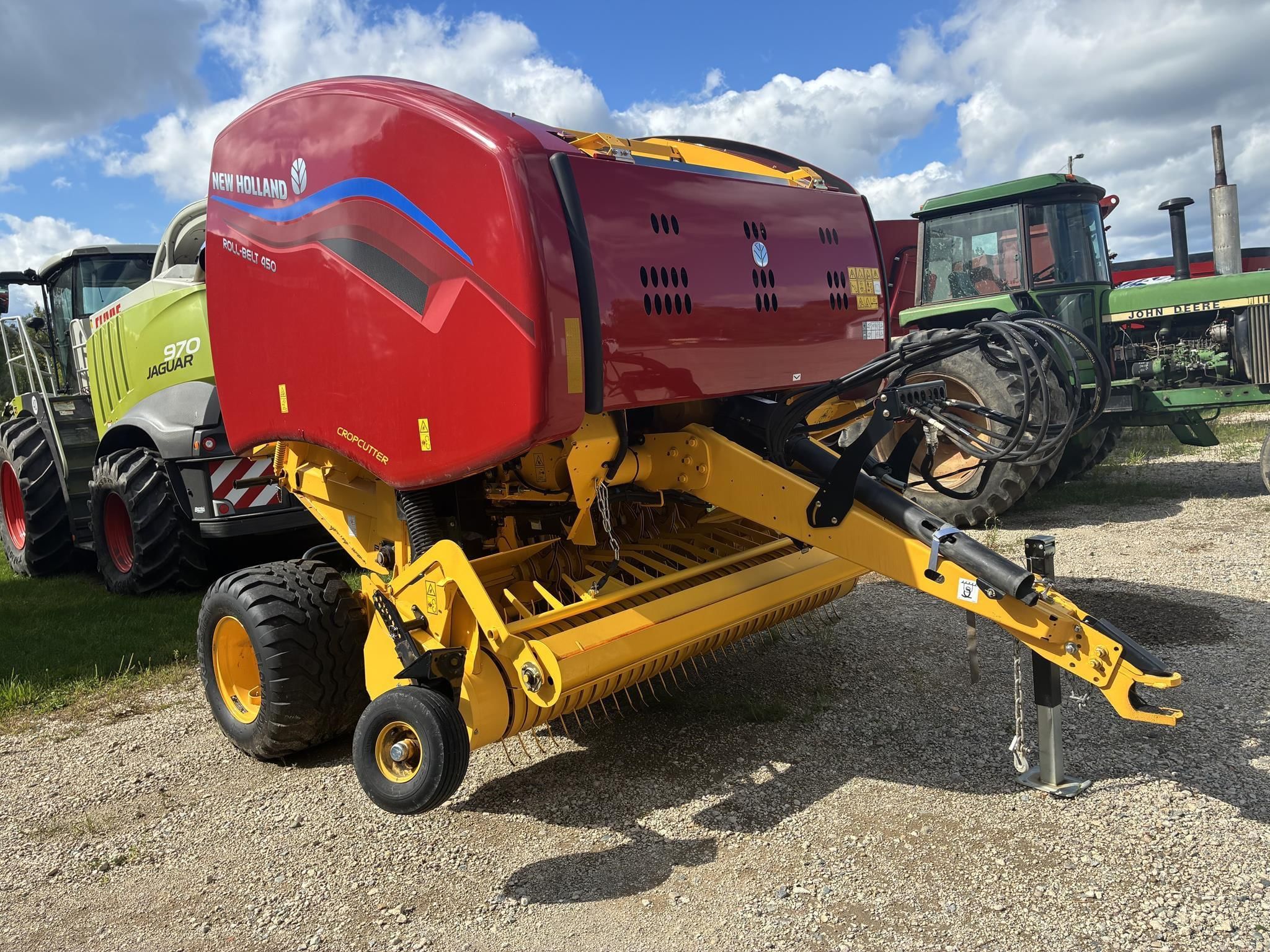 2024 New Holland RB450 Equipment Image0