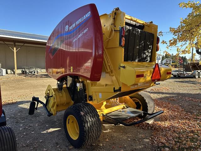 Image of New Holland RB450 CropCutter equipment image 2