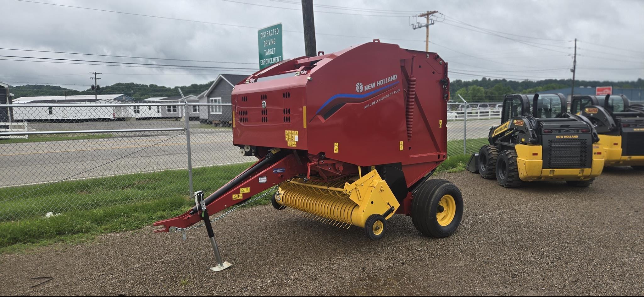 2024 New Holland RB450 Utility Plus Equipment Image0