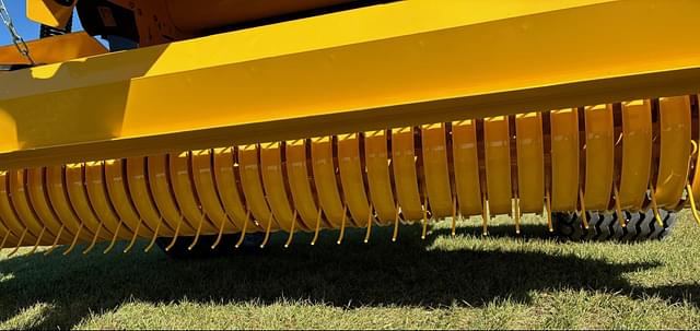 Image of New Holland RB460 Superfeed equipment image 2