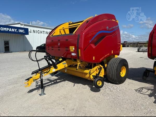 2024 New Holland RB560 Specialty Crop Xtra Equipment Image0