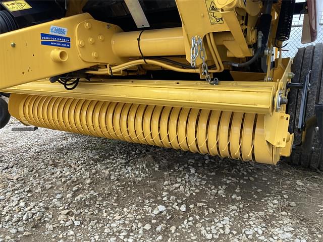 Image of New Holland RB560 Bale Slice Plus equipment image 1