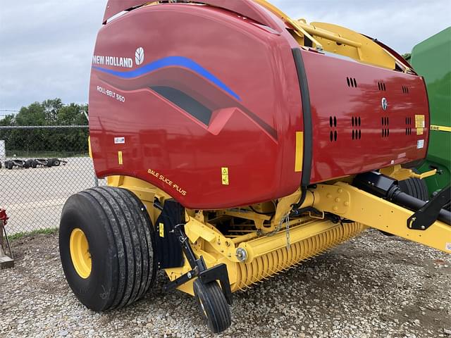 Image of New Holland RB560 Bale Slice Plus equipment image 4