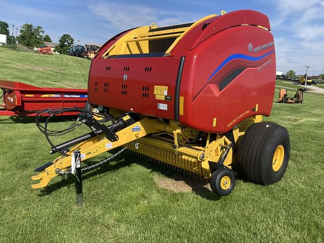 Image of New Holland RB560 Specialty Crop Xtra equipment image 1