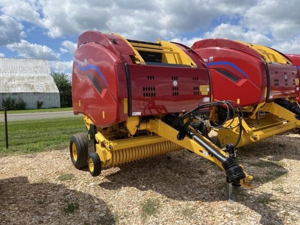 2024 New Holland RB460 Equipment Image0