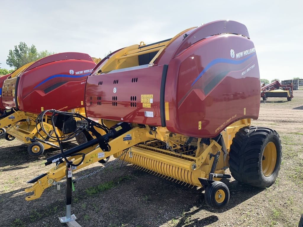 2024 New Holland RB560 Specialty Crop Plus Equipment Image0