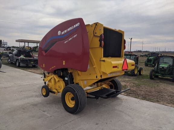 Image of New Holland RB450 equipment image 2