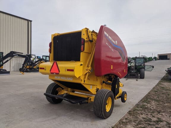Image of New Holland RB450 equipment image 4
