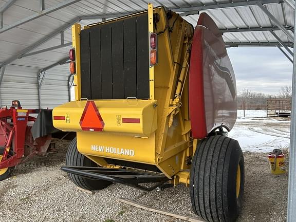 Image of New Holland RB460 Hay Special equipment image 4