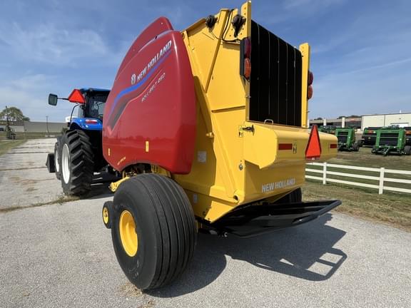 Image of New Holland RB460 Hay Special equipment image 2