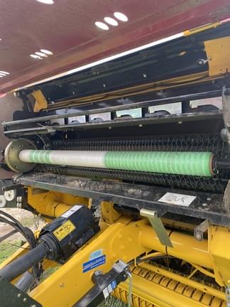 Image of New Holland RB560 Specialty Crop equipment image 3