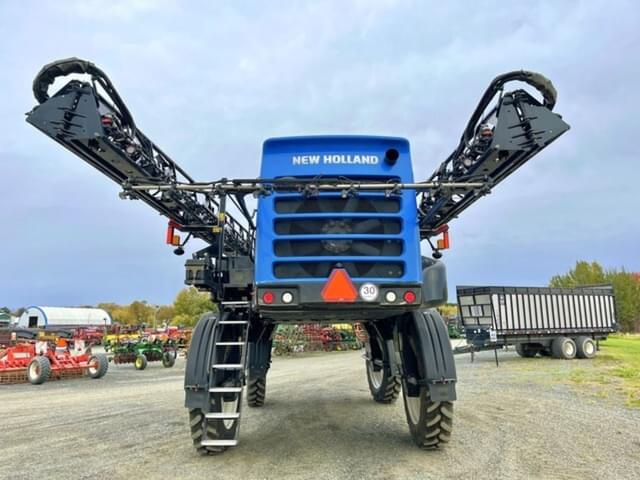 Image of New Holland SP370F equipment image 4