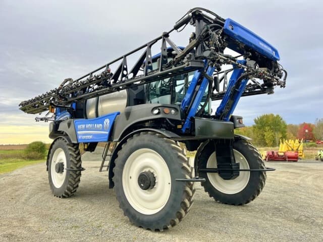 Image of New Holland SP370F equipment image 1
