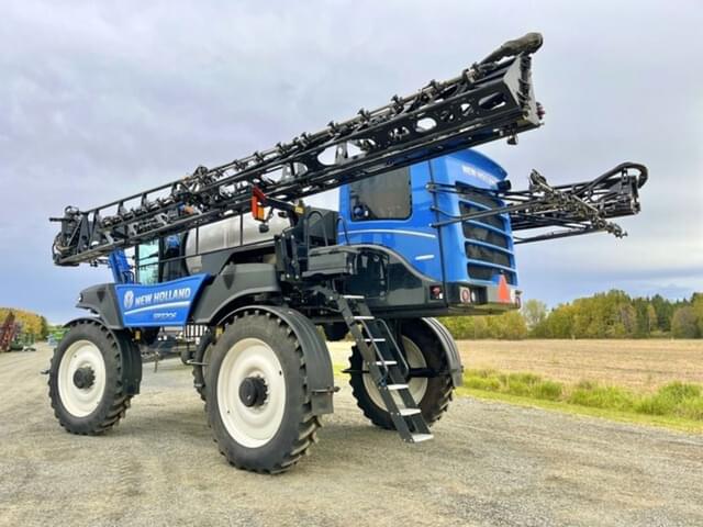 Image of New Holland SP370F equipment image 2