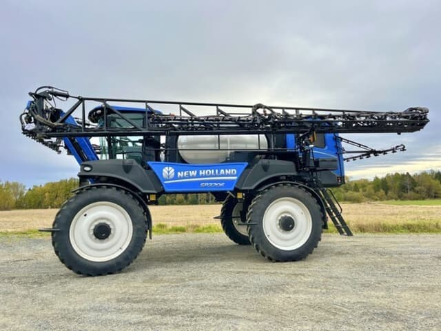 Image of New Holland SP370F equipment image 2