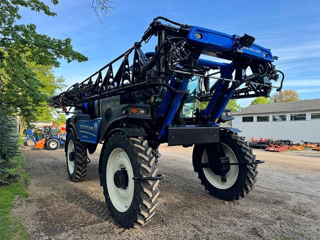 Image of New Holland SP370F equipment image 2