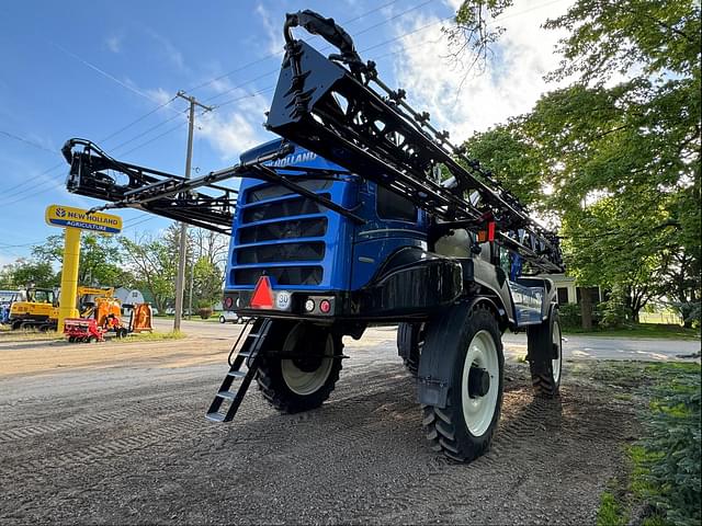 Image of New Holland SP370F equipment image 3