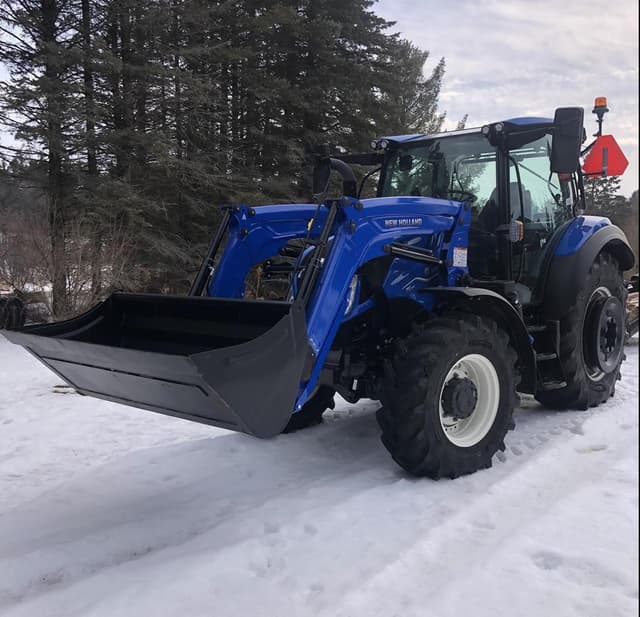 Image of New Holland T5.140 equipment image 2