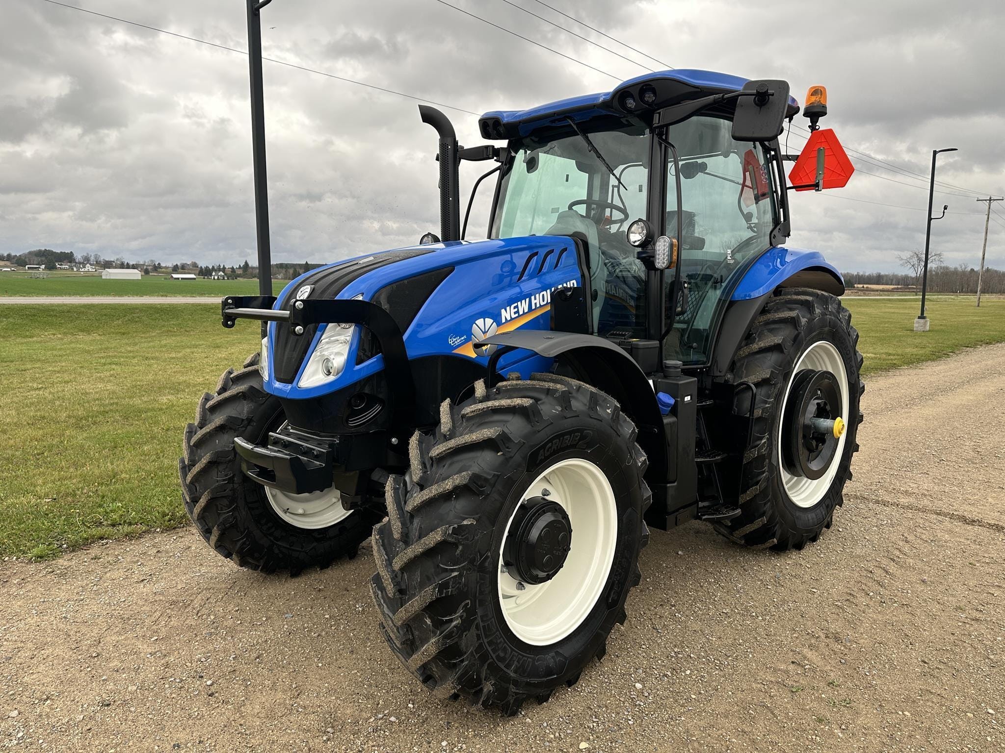 2024 New Holland T6.175 Equipment Image0