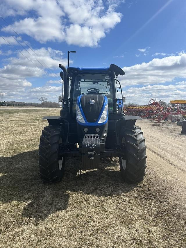 Image of New Holland T7.210 equipment image 4