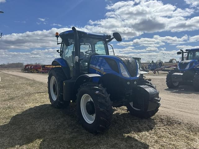 Image of New Holland T7.210 equipment image 3