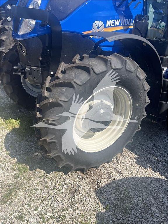 Image of New Holland T7.210 equipment image 1