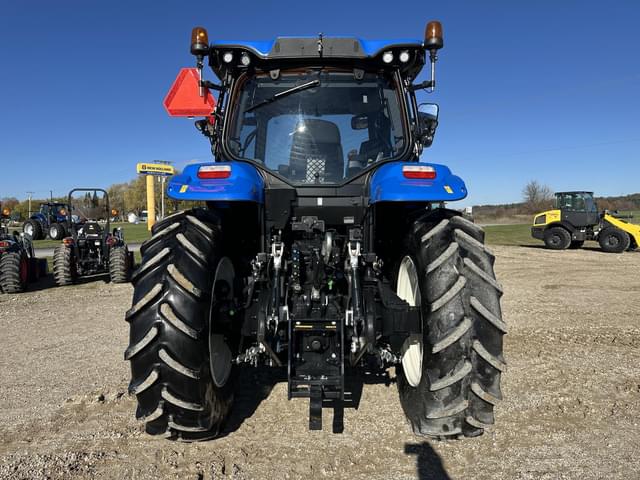 Image of New Holland T7.210 SideWinder II equipment image 3