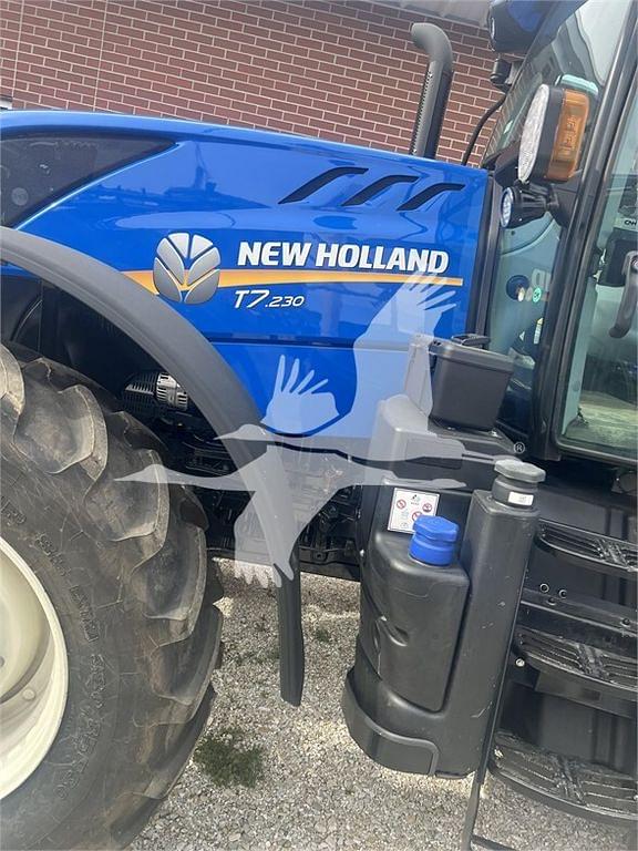 Image of New Holland T7.230 equipment image 4