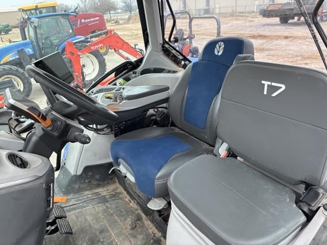 Image of New Holland T7.230 equipment image 4